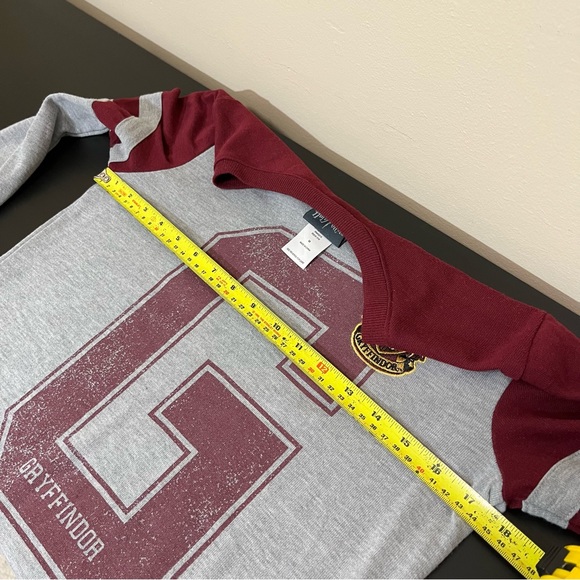 Harry Potter Gryffindor Long Sleeve T-Shirt - Picture 9 of 10
